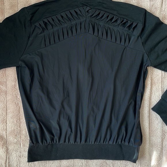 Victoria’s Secret mesh-back jacket medium - Picture 7 of 8